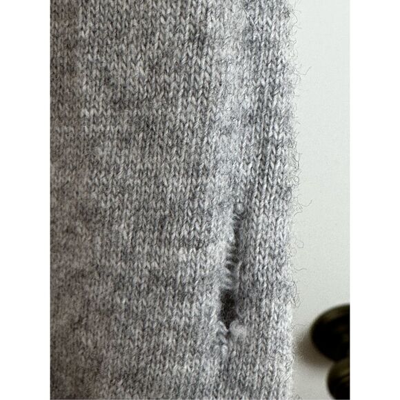 Banana Republic size S gray wool/ cashmere sweater - Picture 5 of 7